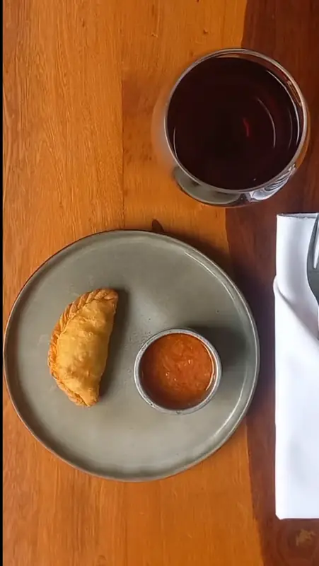 Empanada de charqui de Charqui Restaurant, Palermo